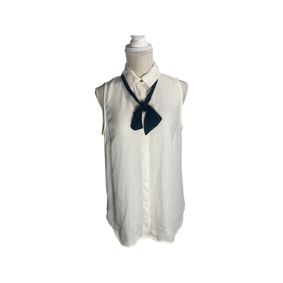H&M Tops - H&M white button-up camisole blouse with black tie
